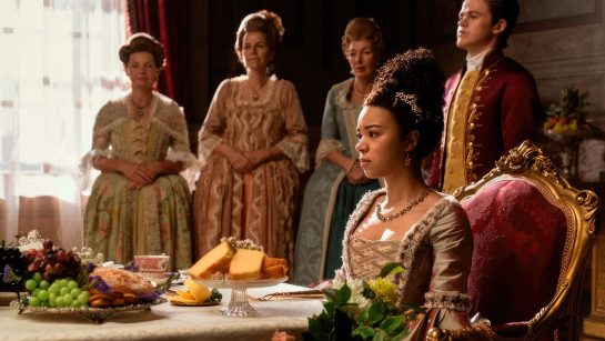 Кадр из 2 серии 1 сезона сериала «Королева Шарлотта: История Бриджертонов»
