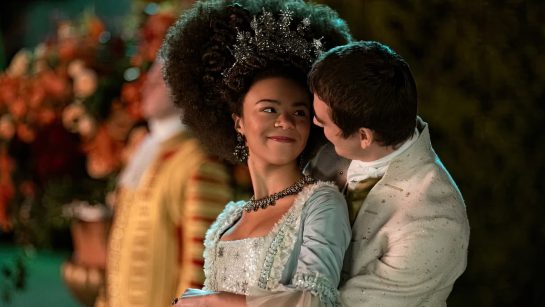Кадр из 6 серии 1 сезона сериала «Королева Шарлотта: История Бриджертонов»